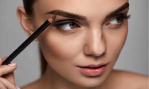 Как придать форму бровям и что для этого потребуется
