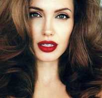 Как ровно красить губы