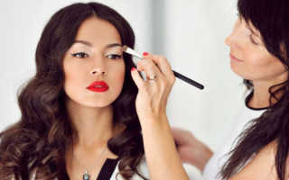 Как стать востребованным и успешным визажистом с нуля в домашних условиях