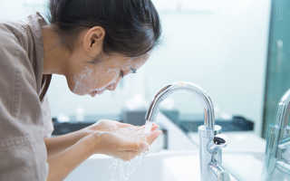 Как лечить прыщи во время беременности?